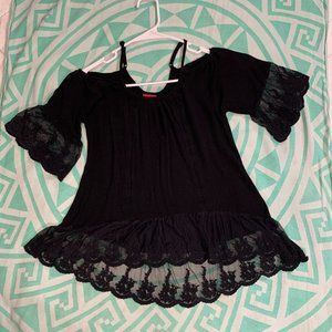Daytrip Size S Black Top with Lace